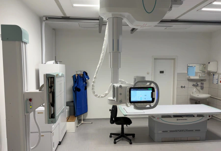 Shimadzu digital radiography system installed in a hospital examination room