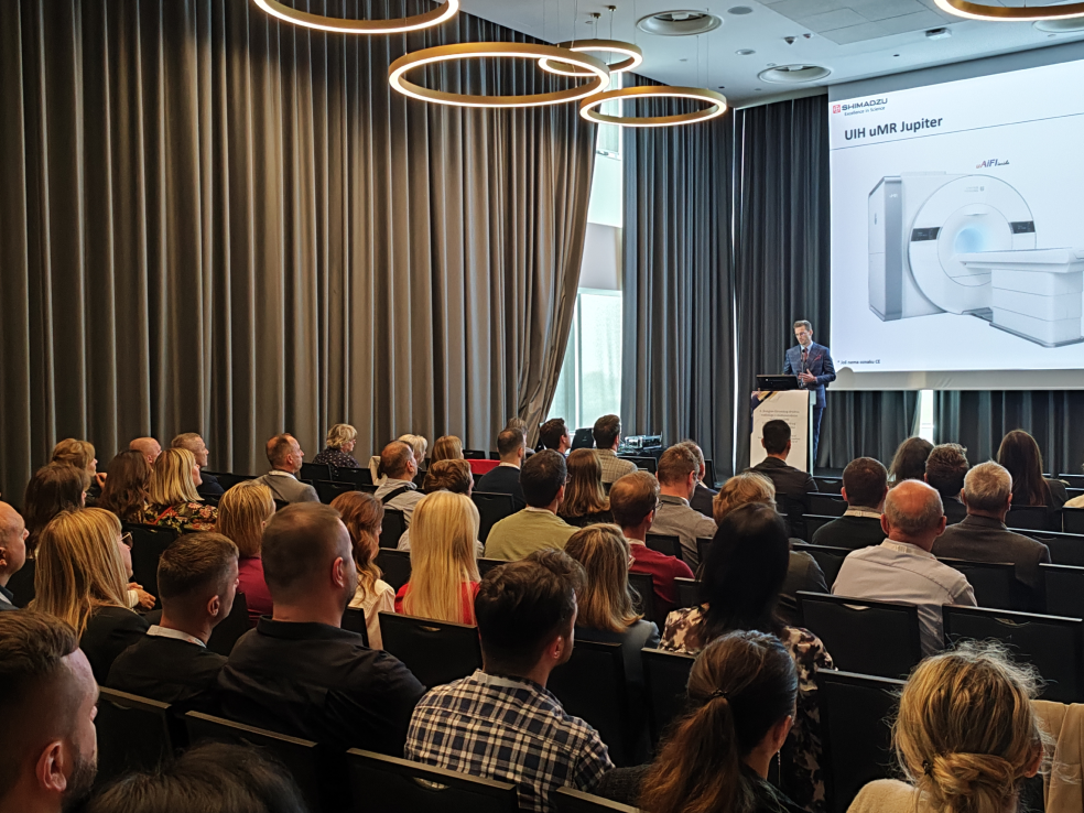 Josip Roca presenting United Imaging as a new global radiology market player at the 2023 Congress of the Croatian Society of Radiologists in Zagreb